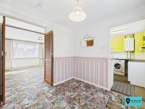 Dining Room- click for photo gallery